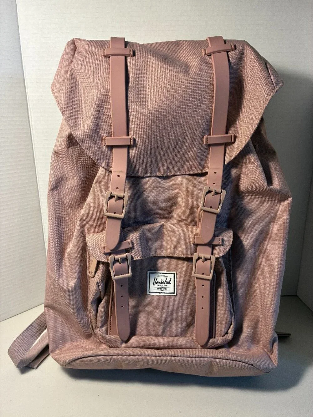 Herschel Little America Mid-Volume (21L) Backpack Fits Up to 16